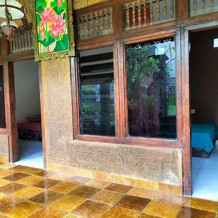 Leket House Hotel