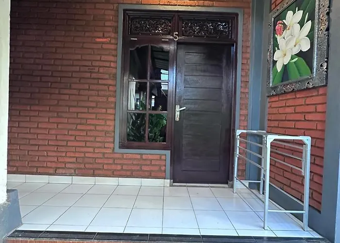 Leket House