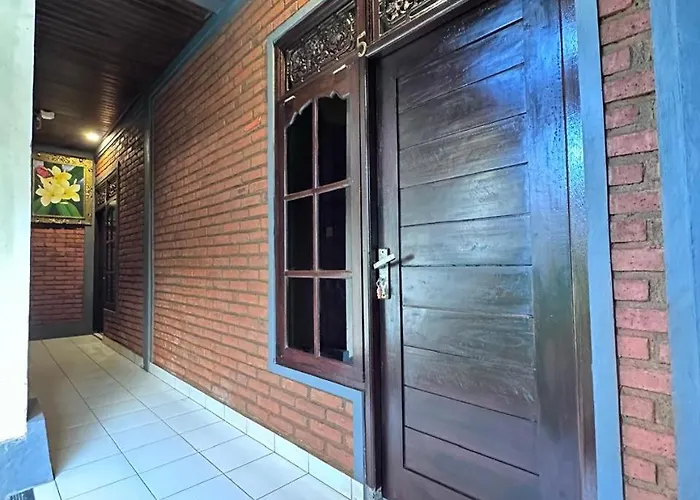 Leket House *